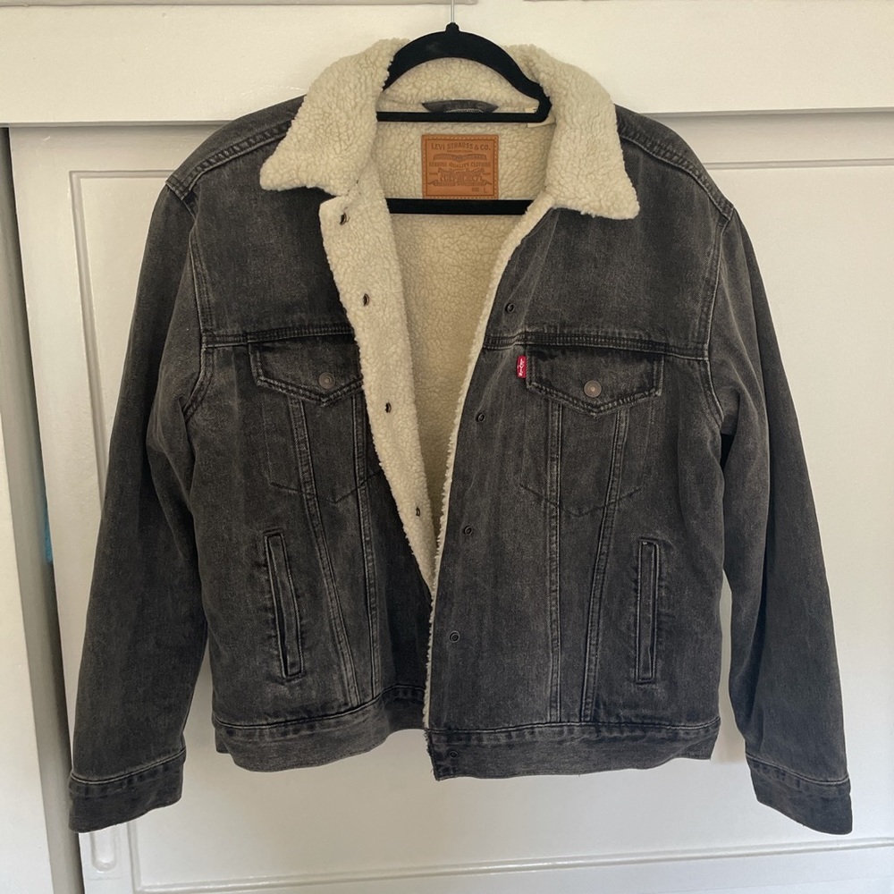Levi’s Sherpa lined trucker jacket